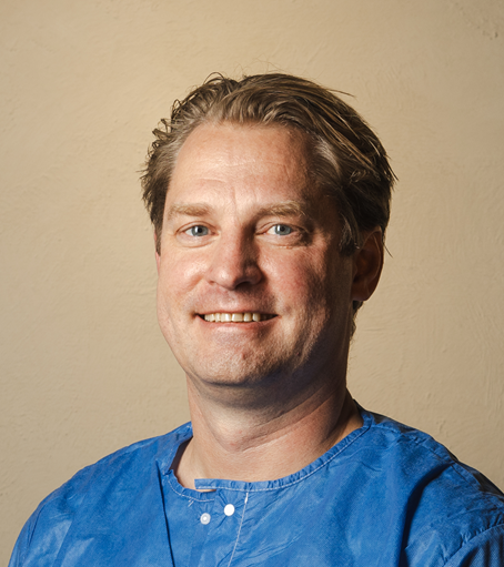 Dr. Knut Borch